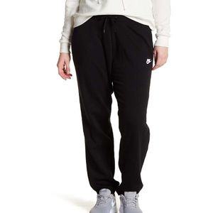 Nike Black fleece joggers sweatpants swoosh Logo